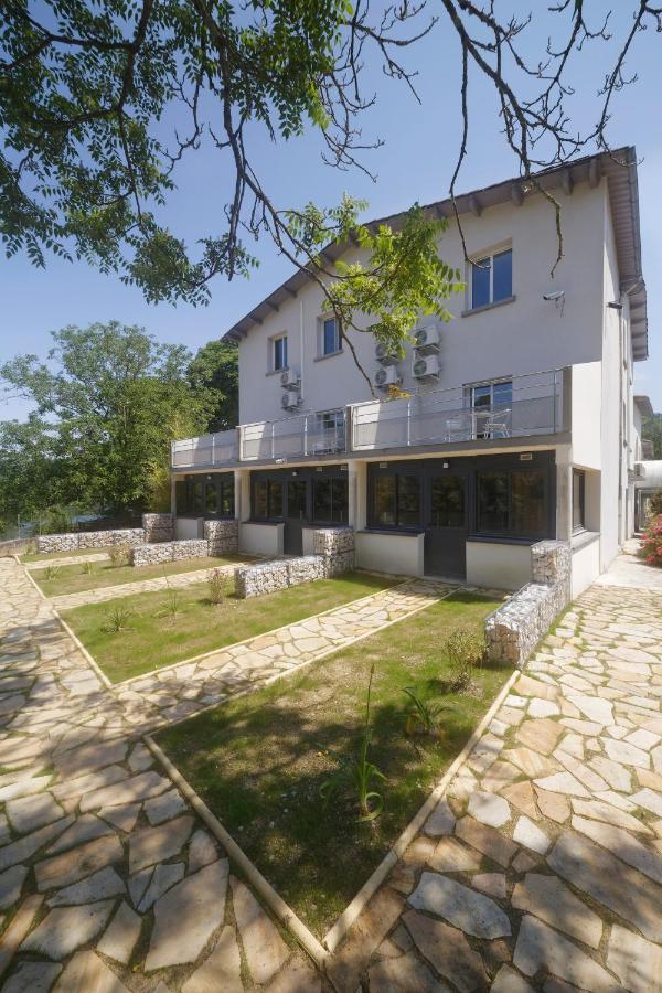 Appart-Hotel Du Lac Foix Exterior photo